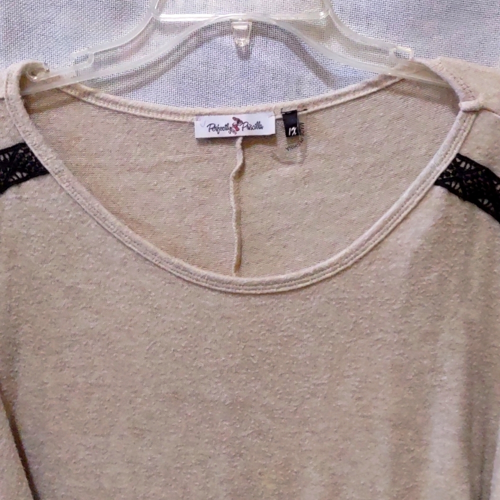 Ladies shirt - Picture 6 of 7